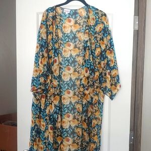 Lularoe XL Shirley